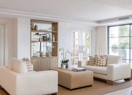 VILLA ANDALUZA REFINADA EN VENTA EN NUEVA ANDALUCÍA, MARBELLA