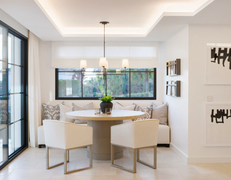 Villa en venta en Nueva Andalucia, Marbella