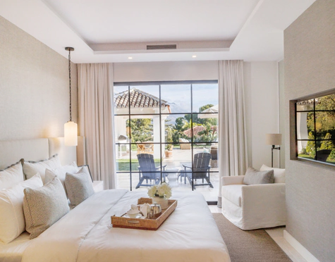 Villa en venta en Nueva Andalucia, Marbella