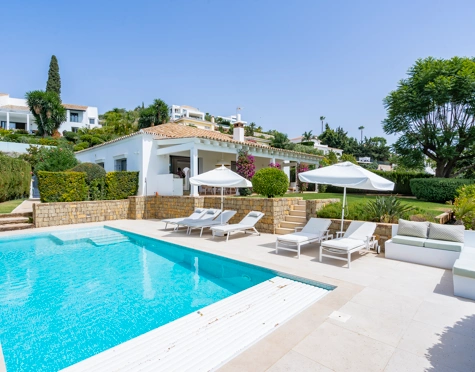 Villa for sale in Paraiso Alto, Benahavis