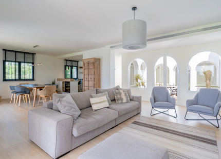 EXQUISITA VILLA DE ARQUITECTURA ANDALUZA EN VENTA EN EL PARAISO ALTO, BENAHAVÍS