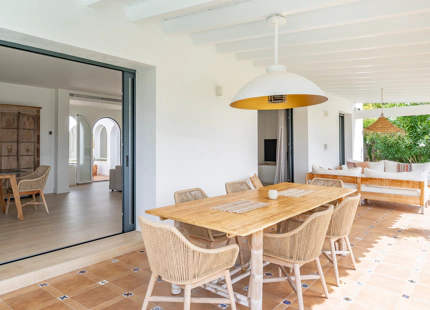 EXQUISITA VILLA DE ARQUITECTURA ANDALUZA EN VENTA EN EL PARAISO ALTO, BENAHAVÍS