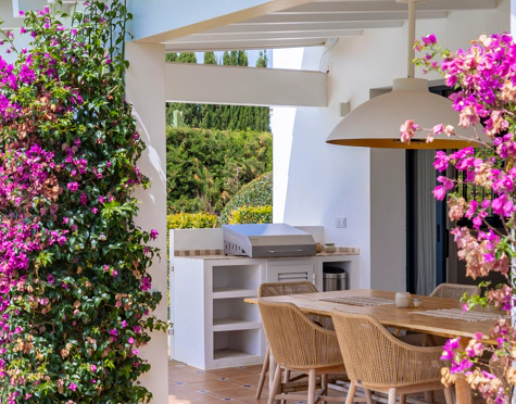 Villa for sale in Paraiso Alto, Benahavis