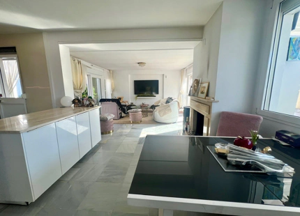 Casa en venta en Nueva Andalucia, Marbella