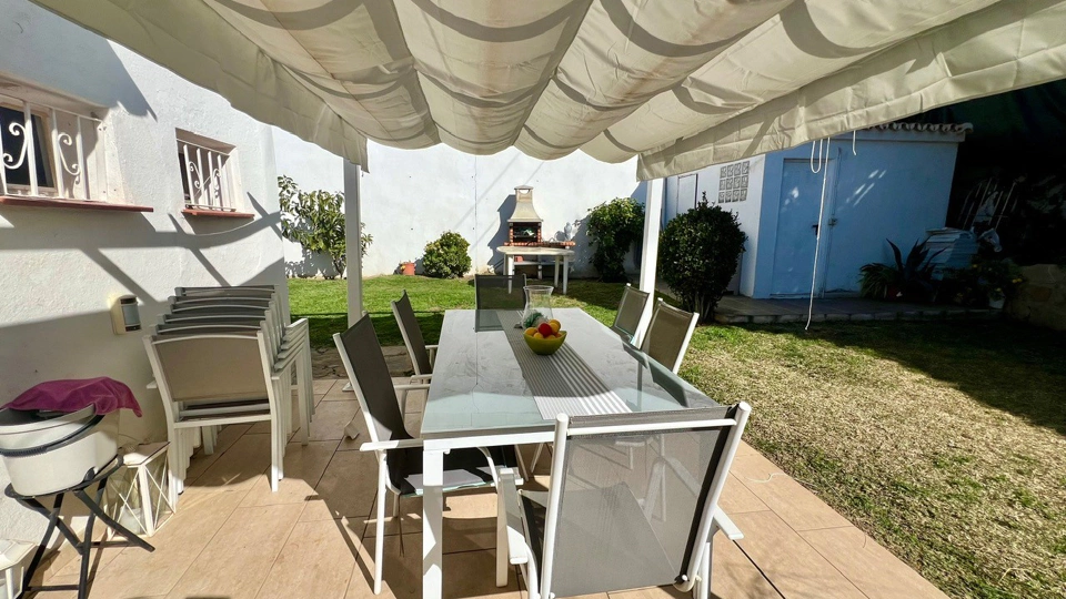 Casa en venta en Nueva Andalucia, Marbella