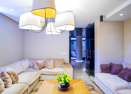 IMPRESIONANTE VILLA RENOVADA EN VENTA EN SIERRA BLANCA