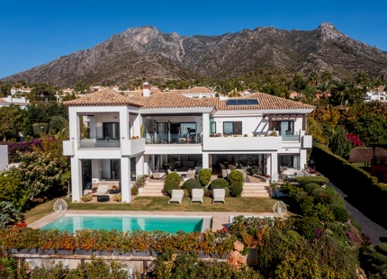 IMPRESIONANTE VILLA RENOVADA EN VENTA EN SIERRA BLANCA