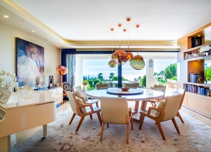 IMPRESIONANTE VILLA RENOVADA EN VENTA EN SIERRA BLANCA