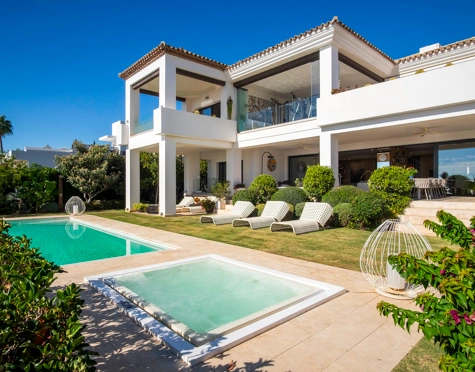 Villa for sale in Sierra Blanca, Marbella Golden Mile