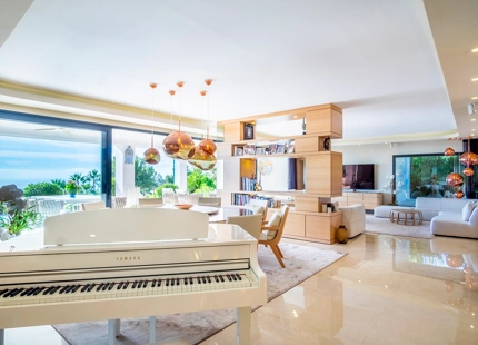 IMPRESIONANTE VILLA RENOVADA EN VENTA EN SIERRA BLANCA