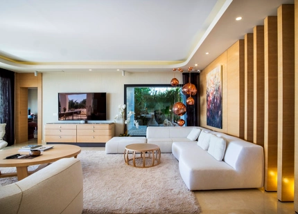 IMPRESIONANTE VILLA RENOVADA EN VENTA EN SIERRA BLANCA