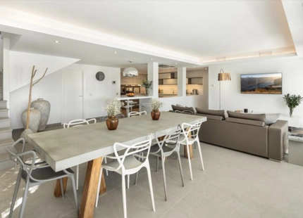 VIBRANTE VILLA EN VENTA EN NUEVA ANDALUCÍA