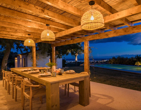 Villa for sale in Estepona Hills, Altos de Estepona