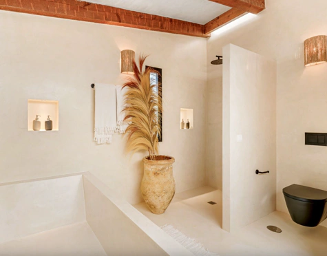 Villa for sale in Estepona Hills, Altos de Estepona