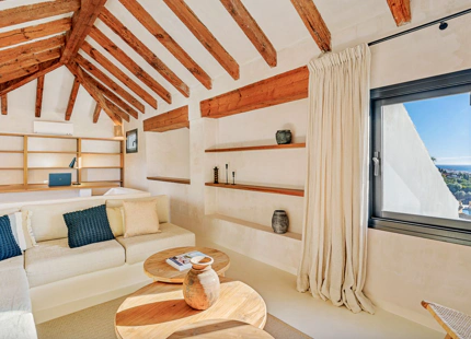 VILLA ESPECTACULAR DE ESTILO PROVENZAL CON VISTAS ÚNICAS EN VENTA EN LAS COLINAS DE ESTEPONA