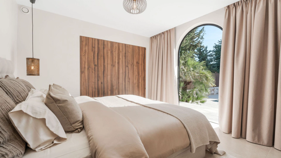 Villa en venta en Nueva Andalucia, Marbella