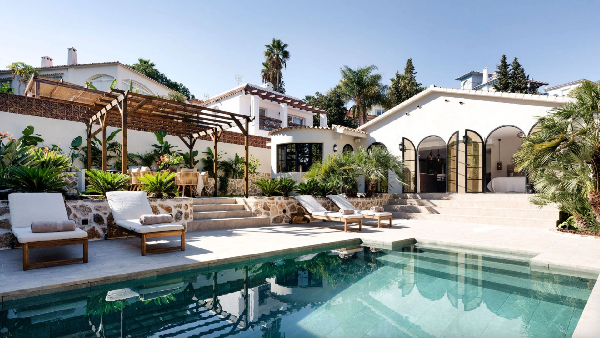 Villa en venta en Nueva Andalucia, Marbella