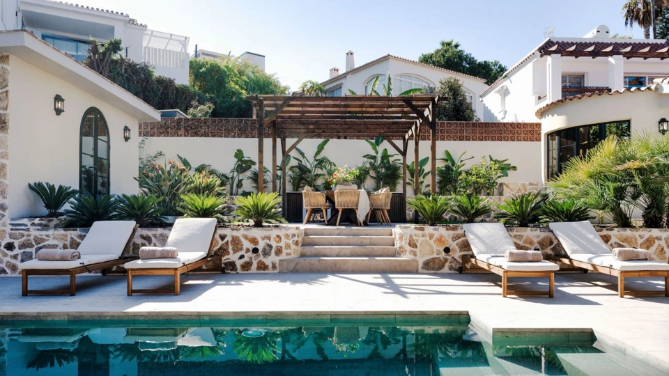 Villa en venta en Nueva Andalucia, Marbella