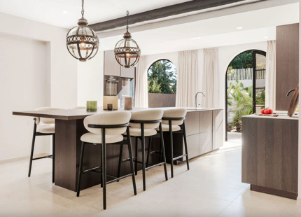 IMPRESIONANTE VILLA REFORMADA EN VENTA EN NUEVA ANDALUCÍA