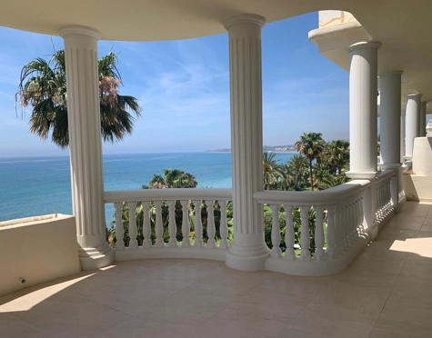 Apartment for sale in Las Dunas Park, Estepona East