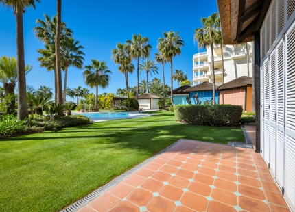 Apartamento en venta en Las Dunas Park, Estepona Este
