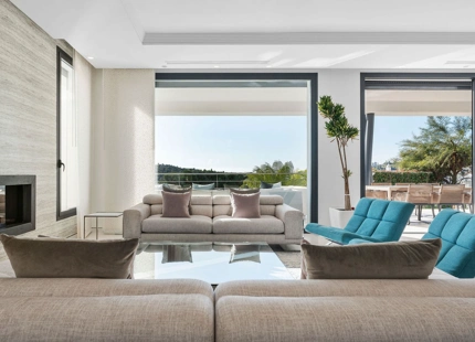 CAPTIVATING VILLA WITH PANORAMIC VIEWS FOR SALE IN LOMAS DE LA QUINTA, BENAHAVIS