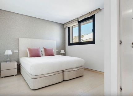 CAPTIVATING VILLA WITH PANORAMIC VIEWS FOR SALE IN LOMAS DE LA QUINTA, BENAHAVIS