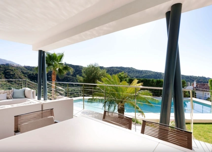 CAPTIVATING VILLA WITH PANORAMIC VIEWS FOR SALE IN LOMAS DE LA QUINTA, BENAHAVIS
