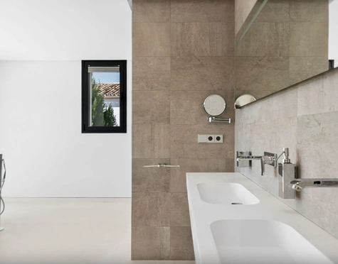 Villa en venta en Lomas de La Quinta, Benahavis