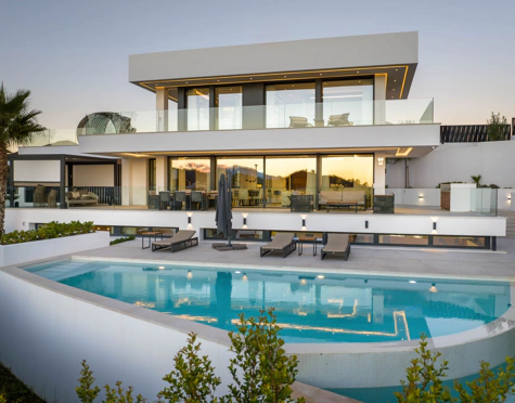 STUNNING CONTEMPORARY VILLA FOR SALE IN NUEVA ANDALUCÍA