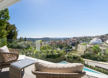 IMPRESIONANTE VILLA CONTEMPORÁNEA EN VENTA EN NUEVA ANDALUCÍA
