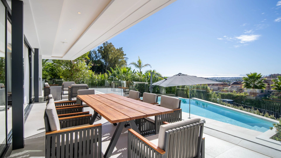 Villa en venta en Les Belvederes, Nueva Andalucia
