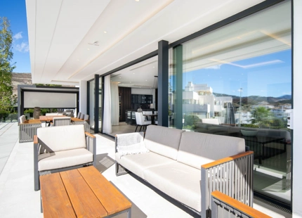 IMPRESIONANTE VILLA CONTEMPORÁNEA EN VENTA EN NUEVA ANDALUCÍA