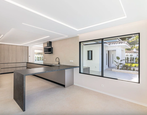 Villa en venta en Guadalmina Alta, San Pedro de Alcantara