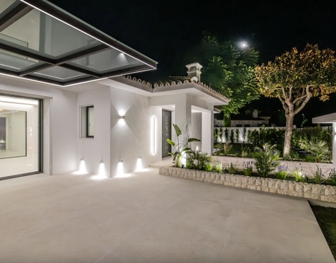 Villa en venta en Guadalmina Alta, San Pedro de Alcantara