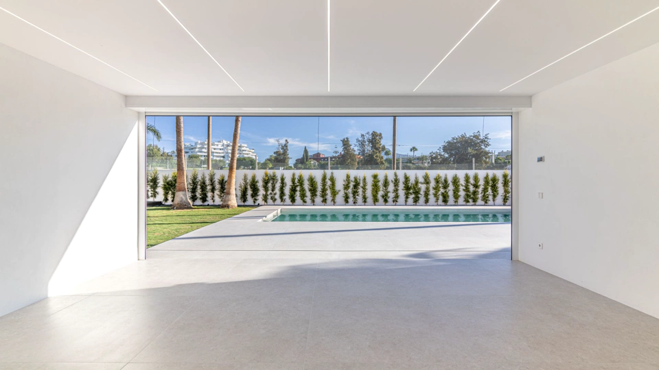 Villa en venta en Guadalmina Alta, San Pedro de Alcantara