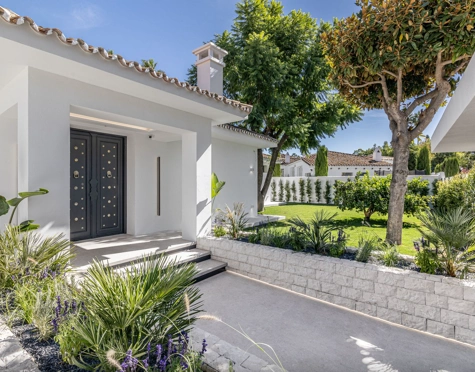 Villa en venta en Guadalmina Alta, San Pedro de Alcantara