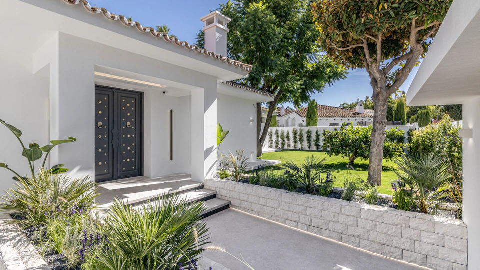 Villa en venta en Guadalmina Alta, San Pedro de Alcantara