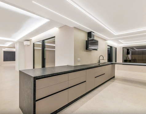 Villa en venta en Guadalmina Alta, San Pedro de Alcantara