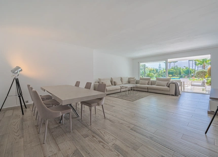 APARTAMENTO EN PRIMERA LÍNEA DE GOLF EN VENTA EN NUEVA ANDALUCÍA