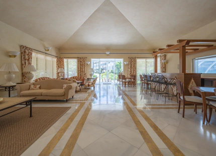 APARTAMENTO EN PRIMERA LÍNEA DE GOLF EN VENTA EN NUEVA ANDALUCÍA