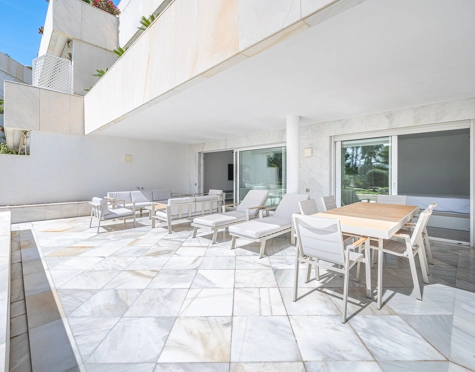 Ground Floor Apartment for sale in Las Brisas del Golf, Nueva Andalucia