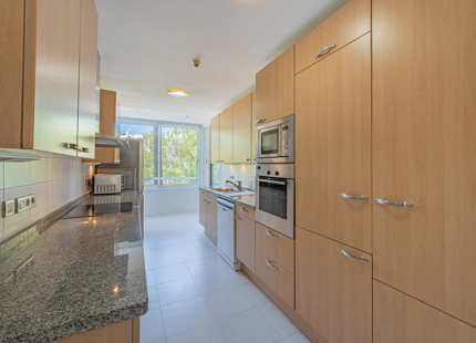 APARTAMENTO EN PRIMERA LÍNEA DE GOLF EN VENTA EN NUEVA ANDALUCÍA