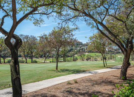 APARTAMENTO EN PRIMERA LÍNEA DE GOLF EN VENTA EN NUEVA ANDALUCÍA