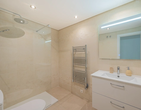 Ground Floor Apartment for sale in Las Brisas del Golf, Nueva Andalucia