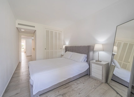 APARTAMENTO EN PRIMERA LÍNEA DE GOLF EN VENTA EN NUEVA ANDALUCÍA