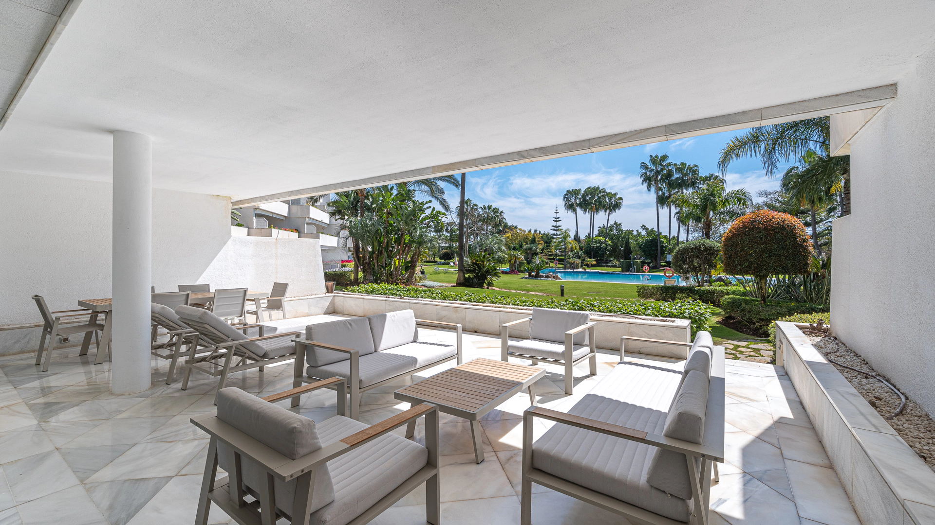 Apartamento Planta Baja en venta en Las Brisas del Golf, Nueva Andalucia
