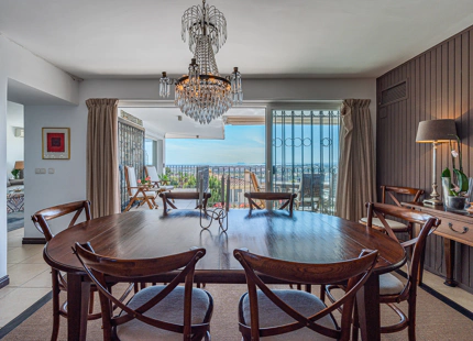 VILLA DE ESTILO ANDALUZ EN VENTA EN NUEVA ANDALUCIA