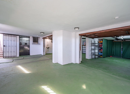 VILLA DE ESTILO ANDALUZ EN VENTA EN NUEVA ANDALUCIA