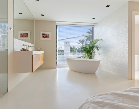 Villa en venta en Las Brisas, Nueva Andalucia